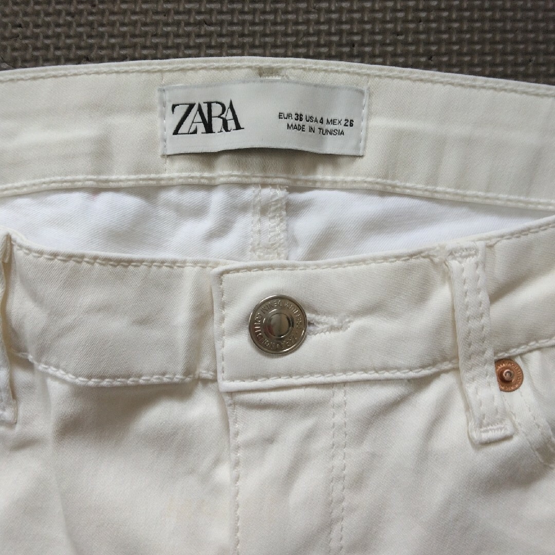 ZARA(ザラ)のZARAスキニー レディースのパンツ(スキニーパンツ)の商品写真