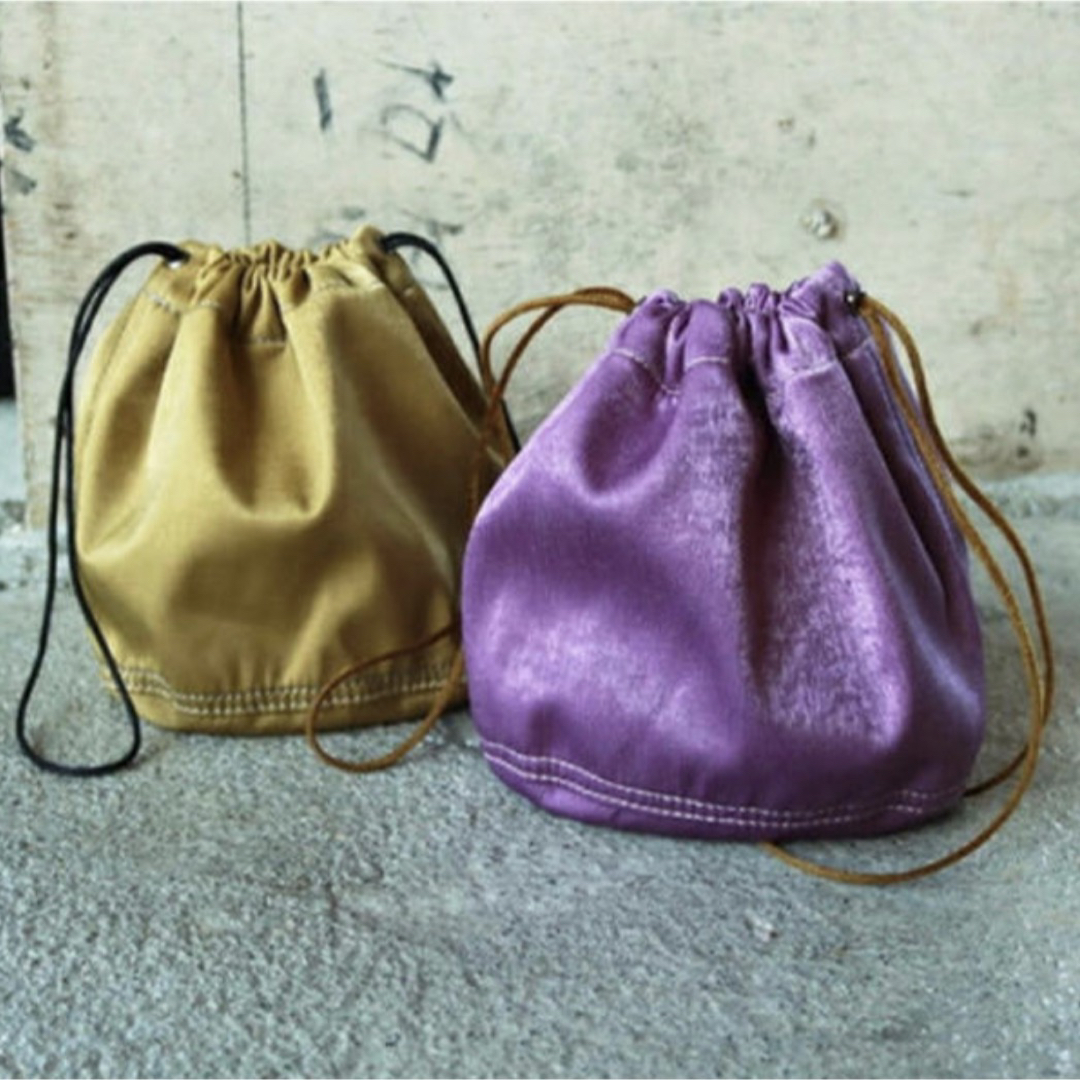 TODAYFUL(トゥデイフル)のTODAYFUL   Satin Mini Purse 巾着 ポシェット レディースのファッション小物(ポーチ)の商品写真