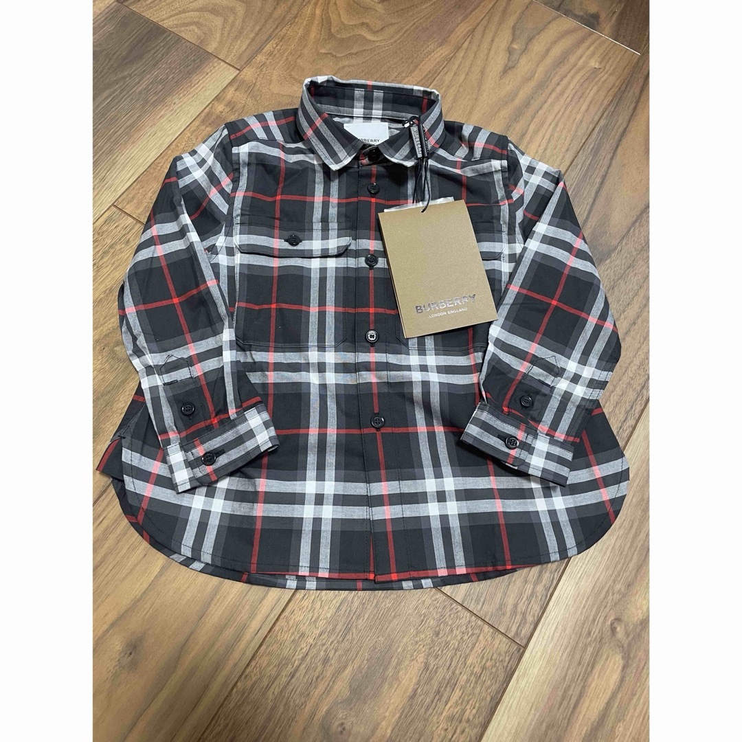 BURBERRY(バーバリー)の新品 BURBERRY チェックシャツ 3y キッズ/ベビー/マタニティのキッズ服男の子用(90cm~)(Tシャツ/カットソー)の商品写真