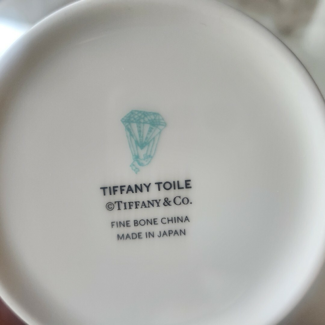 Tiffany & Co.(ティファニー)のmmm5995さま専用　新品　TIFFANY　トワールマグカップ インテリア/住まい/日用品のキッチン/食器(グラス/カップ)の商品写真