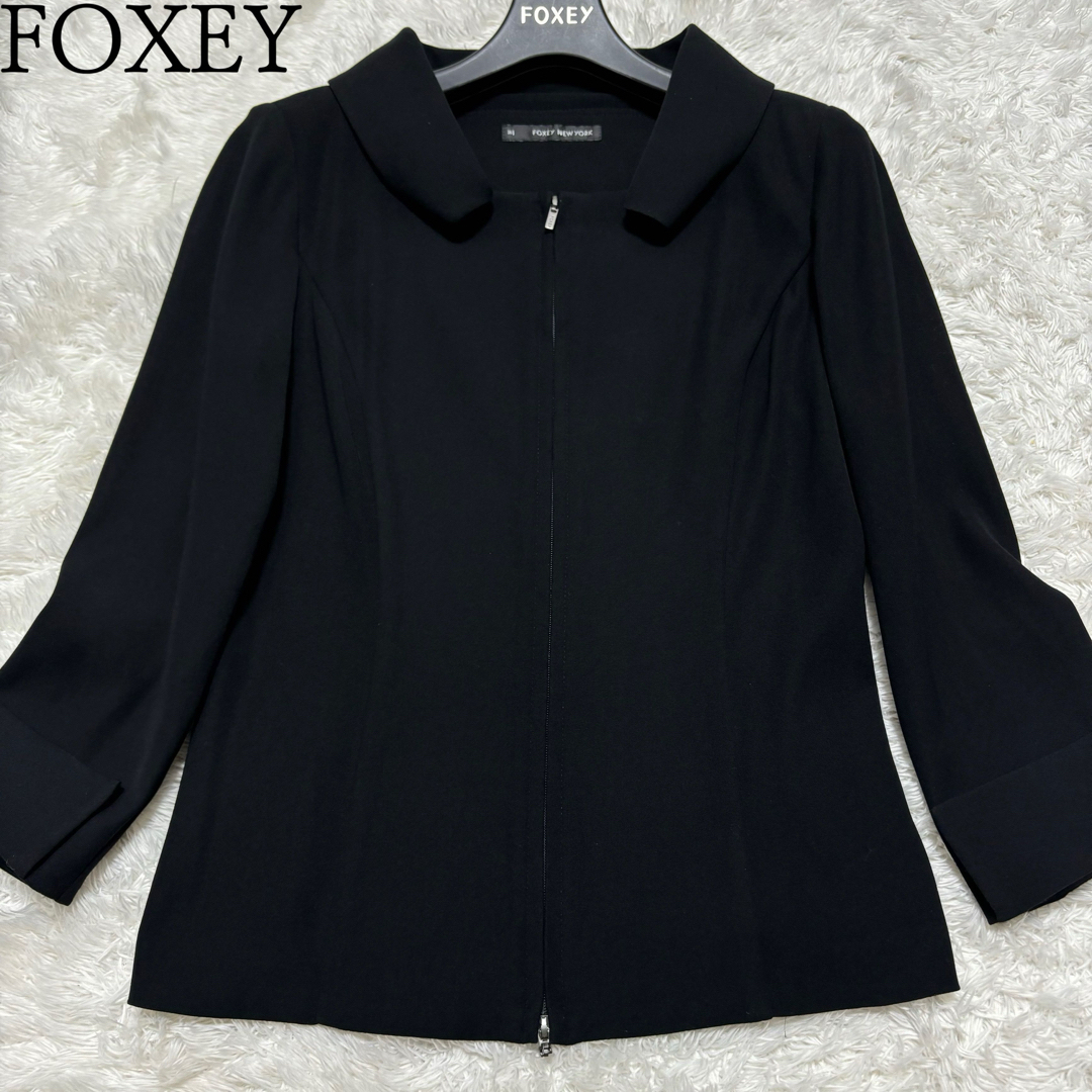 FOXEY(フォクシー)のフォクシー　ジップアップジャケット　ボレロ　七分袖　襟　ややショート丈　羽織 レディースのジャケット/アウター(ブルゾン)の商品写真