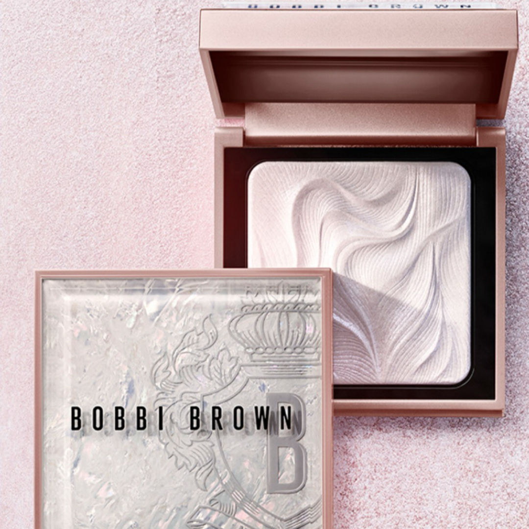 BOBBI BROWN(ボビイブラウン)の限定新品 ボビイ ブラウン ハイライティングパウダー L44 ペタルグロウ コスメ/美容のベースメイク/化粧品(フェイスカラー)の商品写真