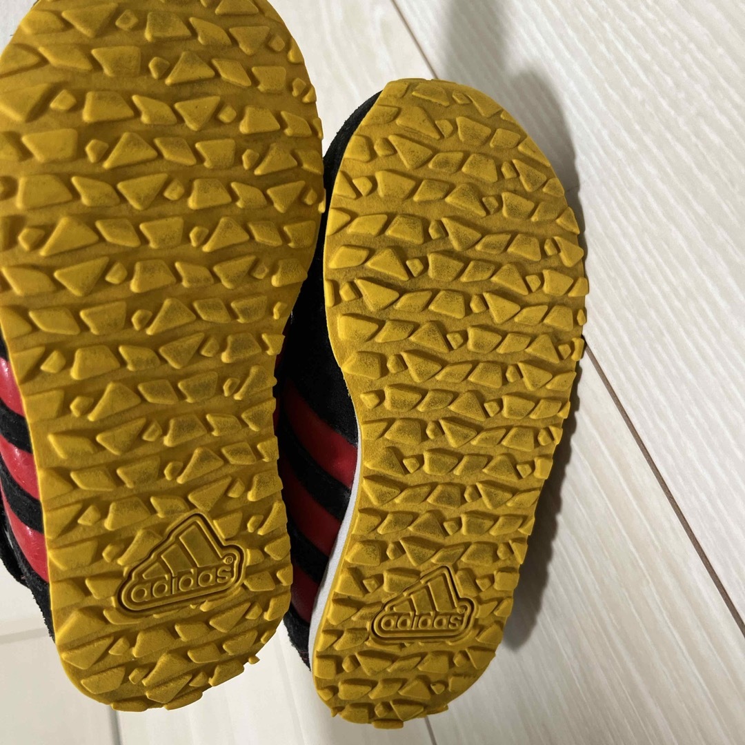 adidas(アディダス)のadidas スノーブーツ　 キッズ/ベビー/マタニティのベビー靴/シューズ(~14cm)(ブーツ)の商品写真