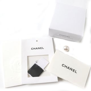 CHANEL - 極美品 CHANEL シャネル 2023年製 23P P74602 フェイクパール