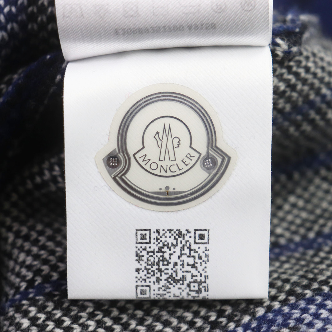 MONCLER(モンクレール)の【ドンドン見直し】極美品 MONCLER GAMME BLEU モンクレール ガムブルー 2019年製 MAGLIONE TORICOT ウール カシミヤ ロゴ入り オーバーシルエット ニット セーター トリコロール XS 正規品 メンズのトップス(ニット/セーター)の商品写真