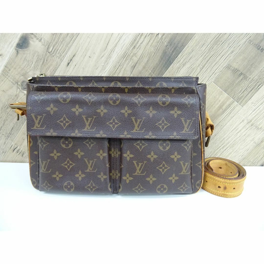 LOUIS VUITTON - M博一046 / ルイヴィトン モノグラム ヴィバシテGM ショルダーバッグ