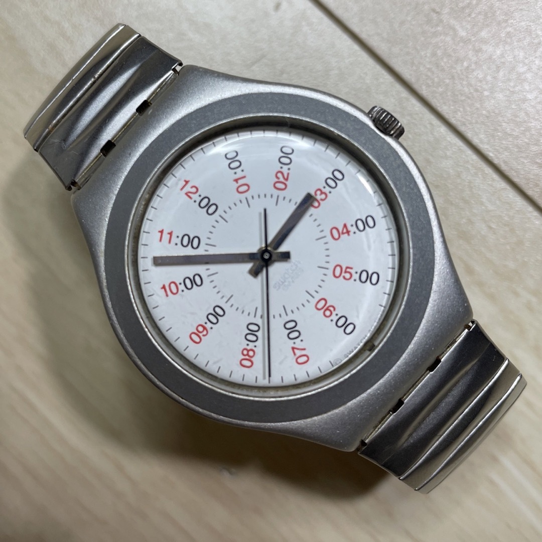 swatch(スウォッチ)のswatch IRONY ALUMINIUM SILVER 腕時計 メンズの時計(腕時計(アナログ))の商品写真