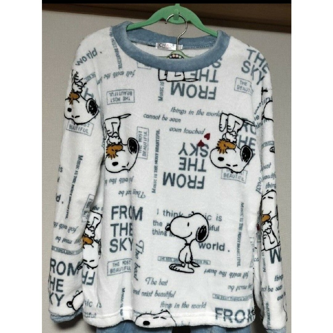 SNOOPY(スヌーピー)の♥新品タグ付き♥SNOOPY スヌーピー  ふわふわパジャマ上下セット レディースのルームウェア/パジャマ(パジャマ)の商品写真