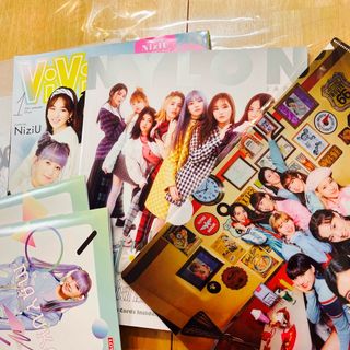 ニジュー 雑誌の通販 31点 | NiziUのエンタメ/ホビーを買うならラクマ ニジュー 雑誌の通販 31点 | NiziUのエンタメ/ホビーを買うならラクマ