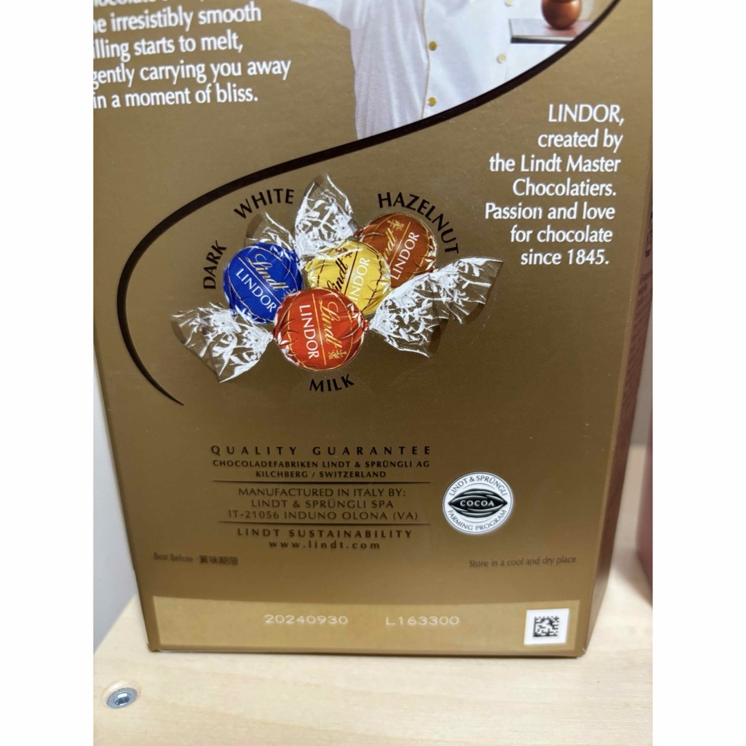 Lindt(リンツ)の新品♡リンツ♡リンツリンドール♡リンドールチョコレート♡チョコレートお菓子 食品/飲料/酒の食品(菓子/デザート)の商品写真