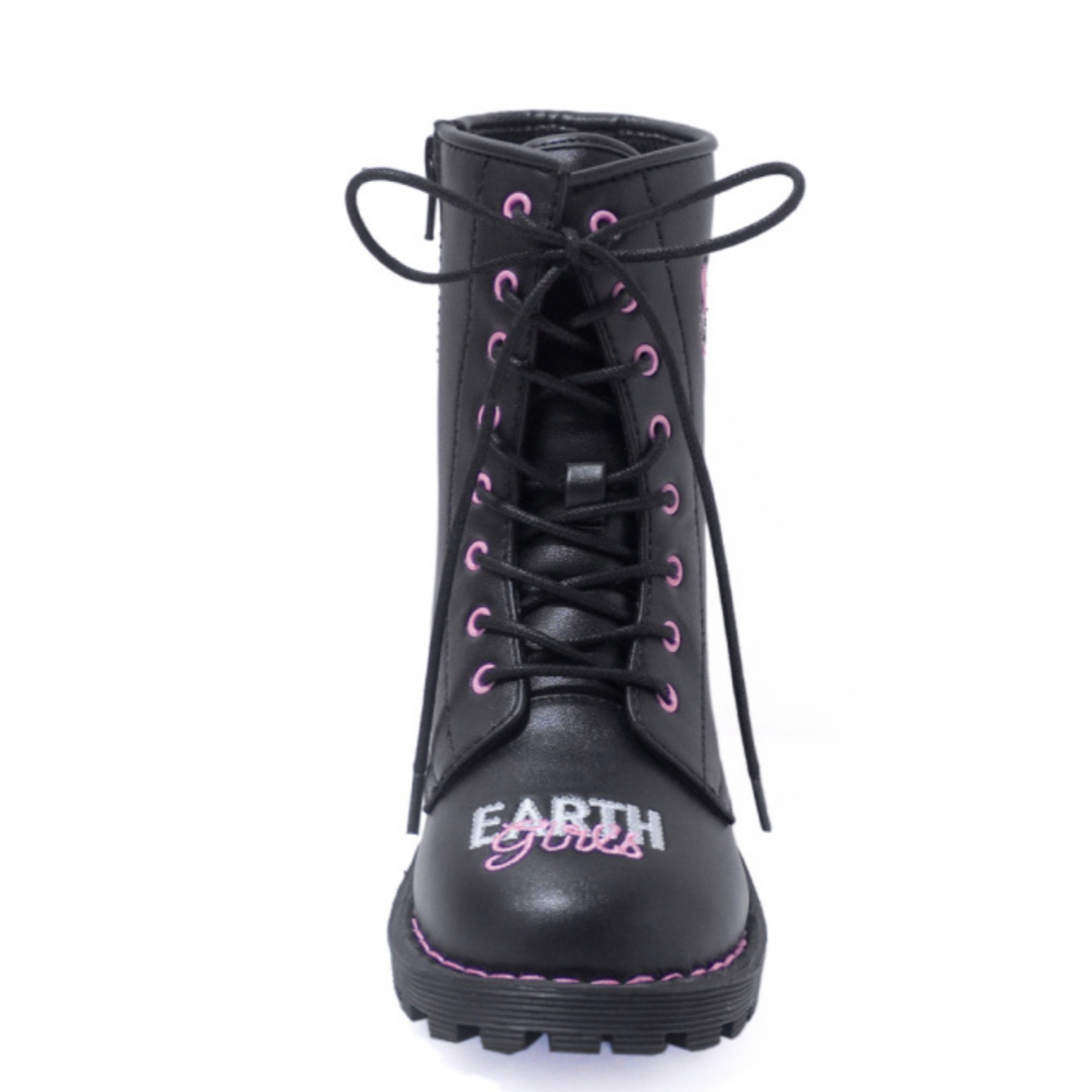 EARTHMAGIC(アースマジック)の39. バックリボン レースアップブーツ 21cm クロ キッズ/ベビー/マタニティのキッズ靴/シューズ(15cm~)(ブーツ)の商品写真