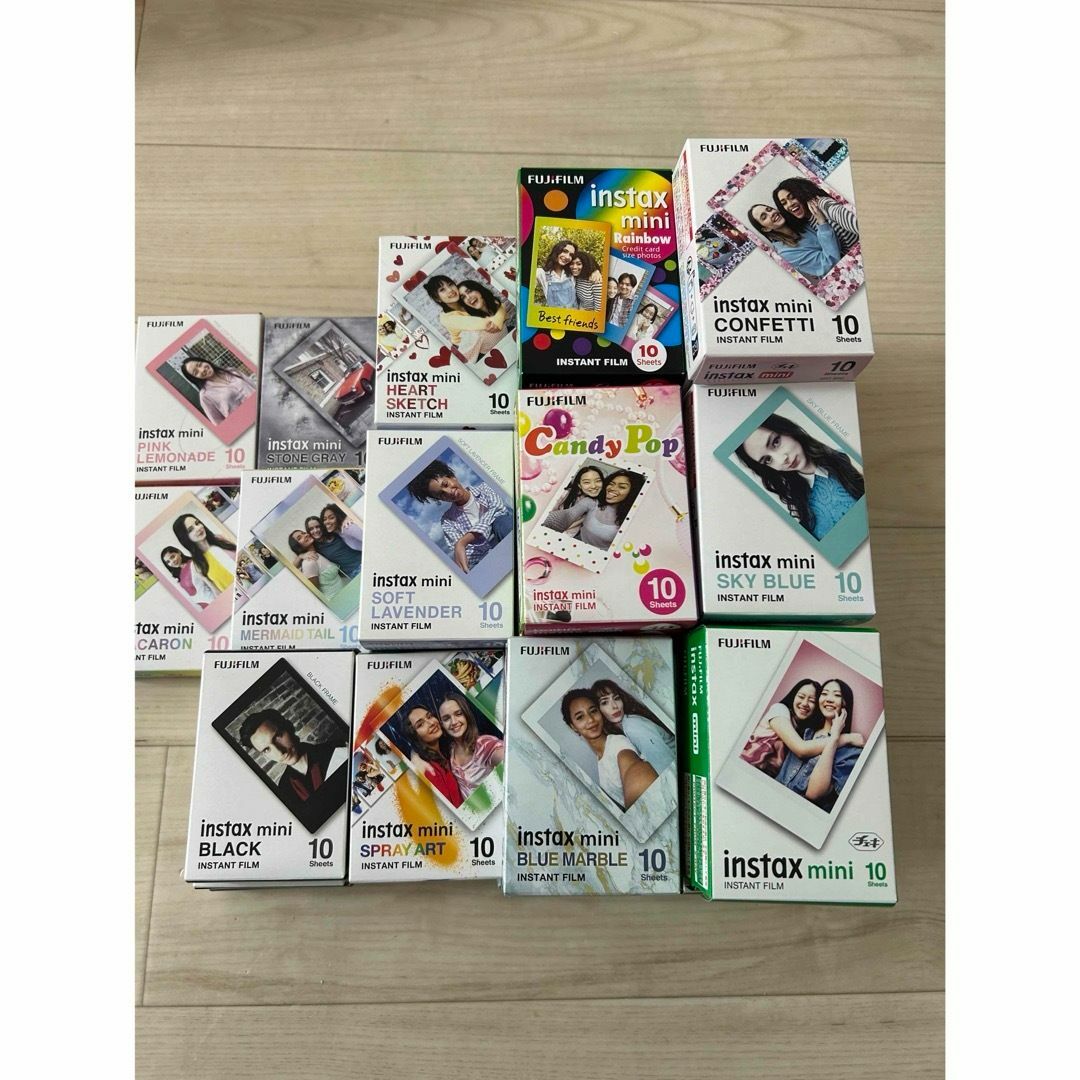 富士フイルム(フジフイルム)のinstax mini フィルム　種類色々　10枚入り55箱セット スマホ/家電/カメラのカメラ(フィルムカメラ)の商品写真