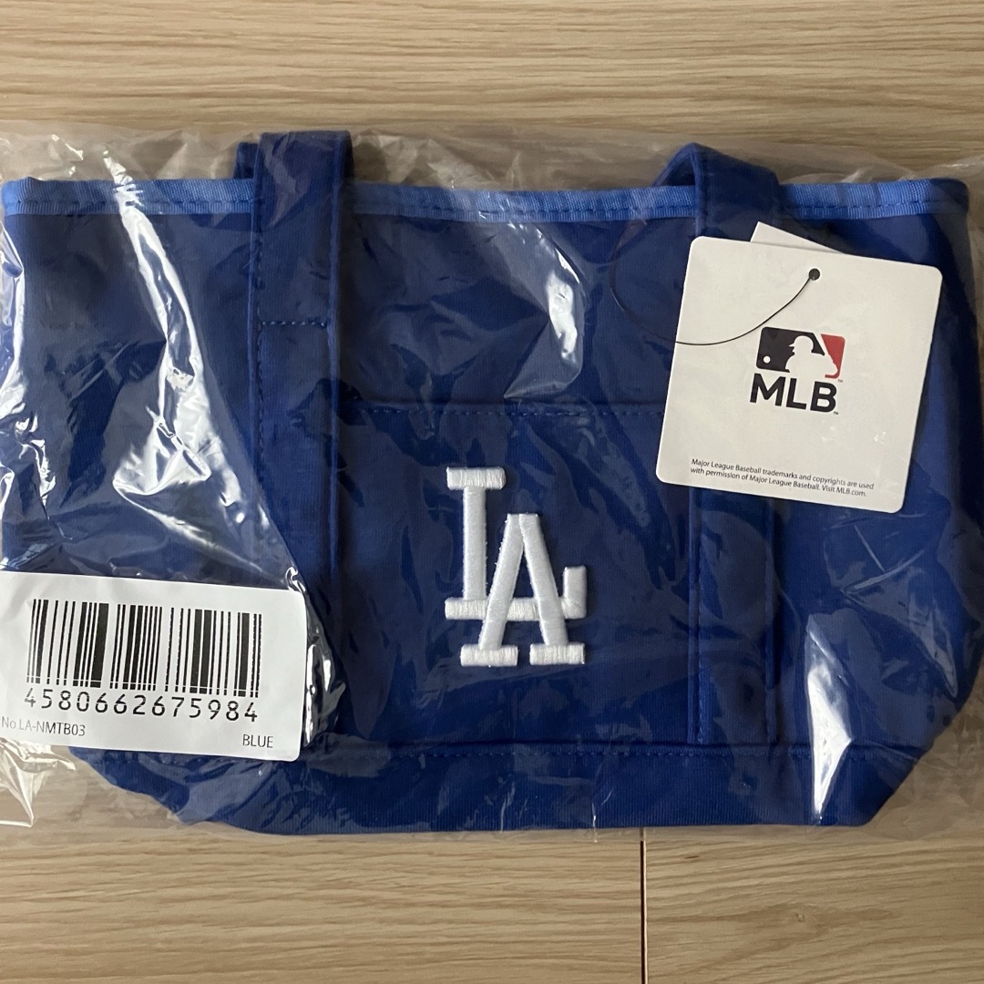 MLB(メジャーリーグベースボール)の【未開封新品】ドジャース　ミニトートバッグ　ランチバッグ　お弁当袋　大谷翔平　 レディースのバッグ(トートバッグ)の商品写真