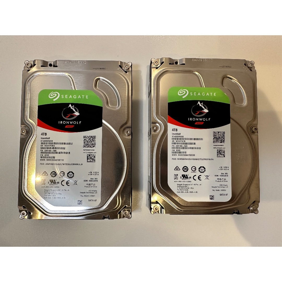 SEAGATE(シーゲイト)のSeagate NAS HDD ST4000VN008 2台セット★動作確認済  スマホ/家電/カメラのPC/タブレット(PC周辺機器)の商品写真