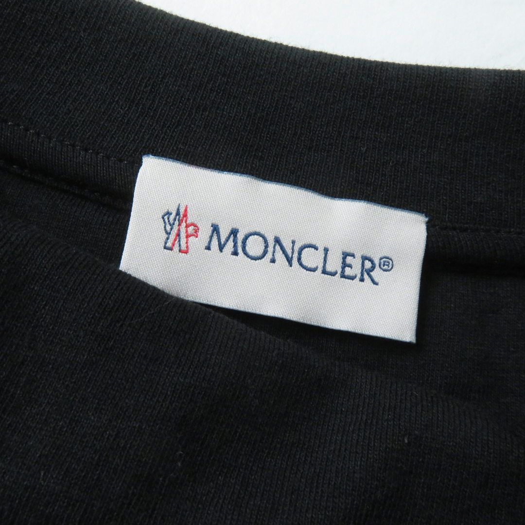 MONCLER(モンクレール)の未使用品 MONCLER モンクレール 22年製 SWEAT SHIRT スウェットシャツ ロゴデザイン 長袖 トレーナー/プルオーバー ブラック S ハンガー付き 正規品 レディース レディースのトップス(トレーナー/スウェット)の商品写真