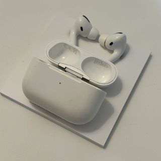 Apple - 付属品完備 Apple AirPods pro2 第2世代 アップル エアポッズ