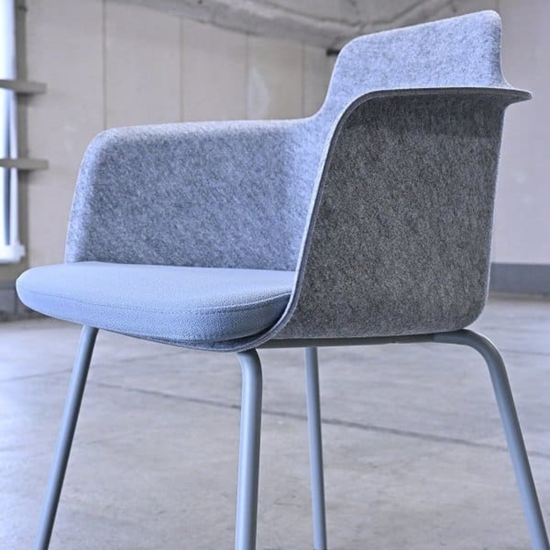 未使用品 Randers+Radius 12万「TONO」ダイニングチェア レッグベースb ミッドセンチュリーモダン ミーティングチェア ラナス・ラディウス【中古家具/中古インテリア/USED家具ユーズド家具/リサイクル】 インテリア/住まい/日用品の椅子/チェア(ダイニングチェア)の商品写真