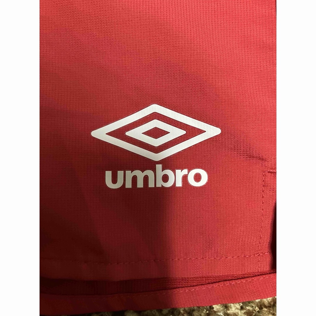 UMBRO(アンブロ)のアンブロ　パンツ　L スポーツ/アウトドアのサッカー/フットサル(ウェア)の商品写真