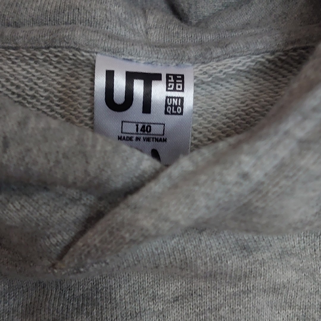 UNIQLO(ユニクロ)のUNIQLO  UT   パーカー キッズ/ベビー/マタニティのキッズ服男の子用(90cm~)(ジャケット/上着)の商品写真