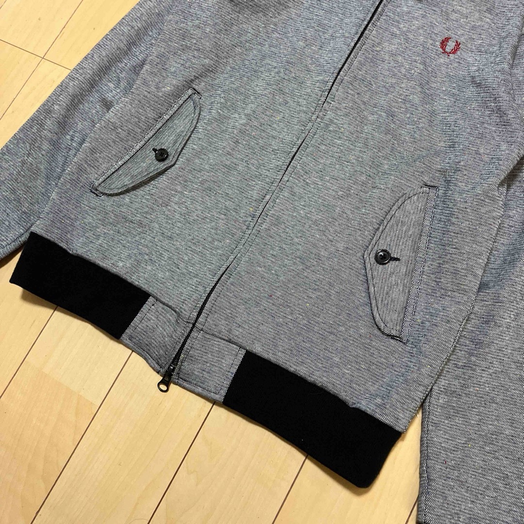 FRED PERRY(フレッドペリー)のFRED PERRY フレッドペリー　ジャケット スウィングトップ　グレー　M メンズのジャケット/アウター(ブルゾン)の商品写真