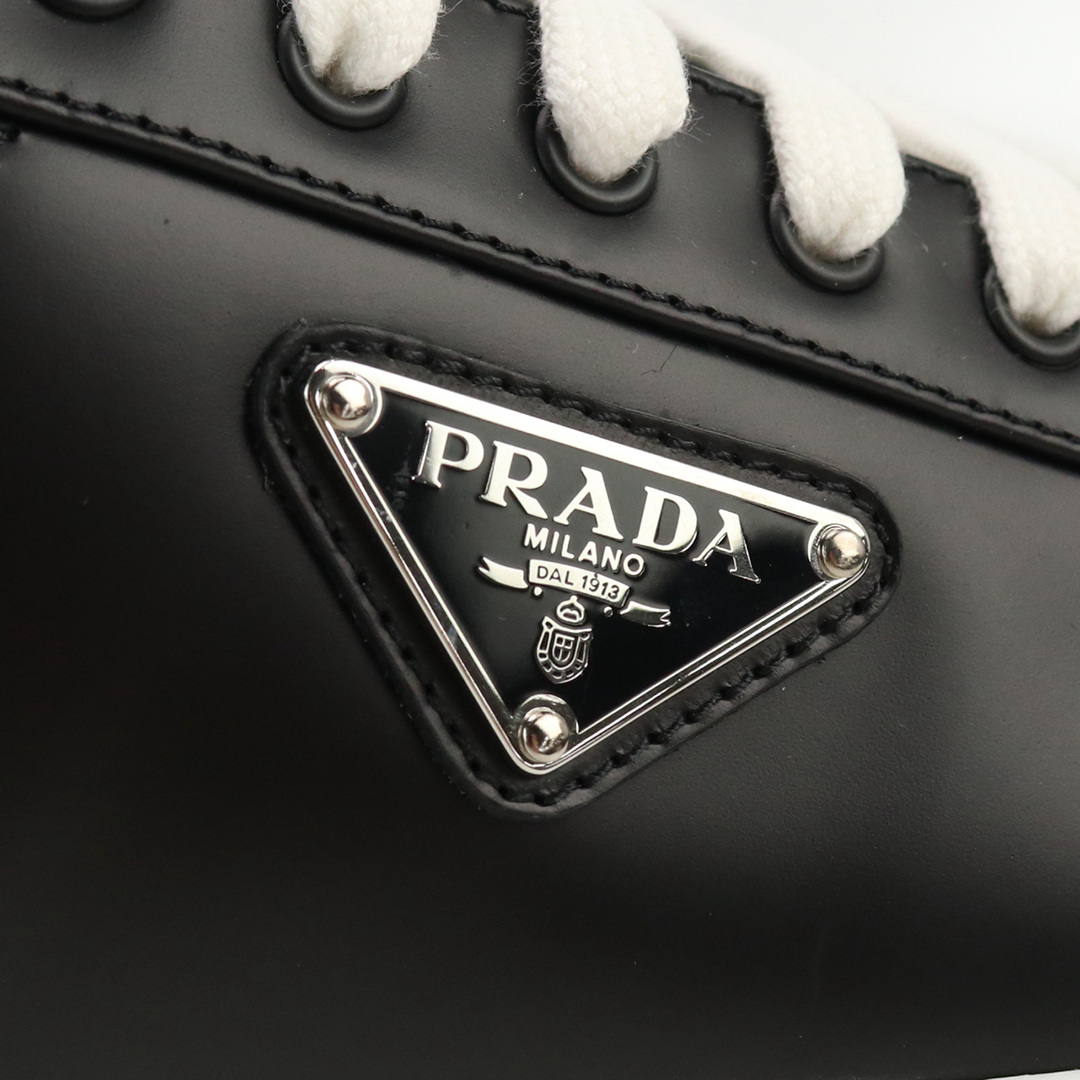 PRADA(プラダ)のプラダ ブラッシュドレザースニーカー 2EE376 3F0E F0632 スニーカー メンズの靴/シューズ(スニーカー)の商品写真