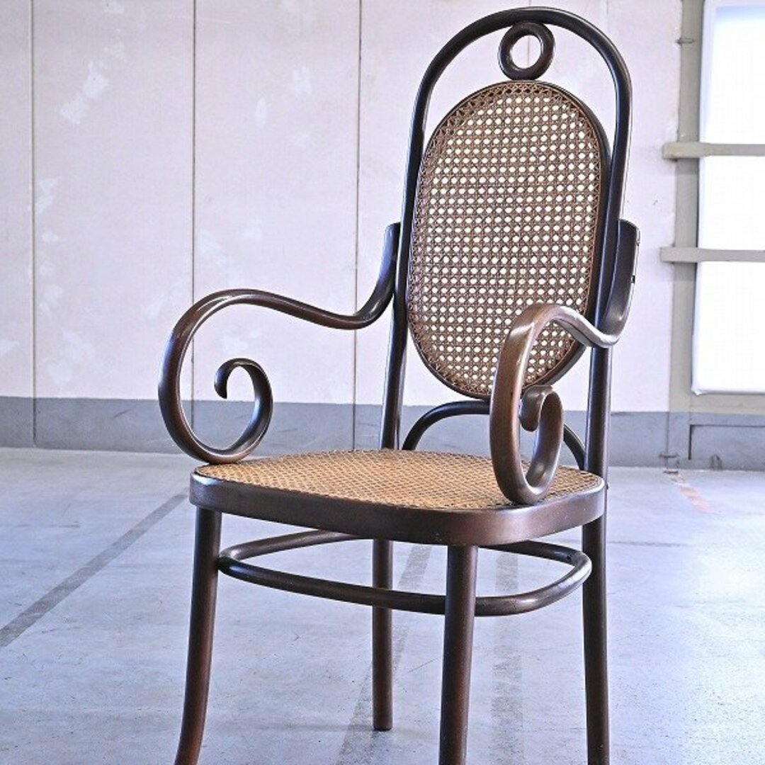 希少 AIDEC トーネット「No.17」ベントウッドチェア アーム 椅子 ラタン ビンテージ クラシック THONET アイデック【中古家具/中古インテリア/USED家具ユーズド家具/リサイクル】 インテリア/住まい/日用品の椅子/チェア(ダイニングチェア)の商品写真