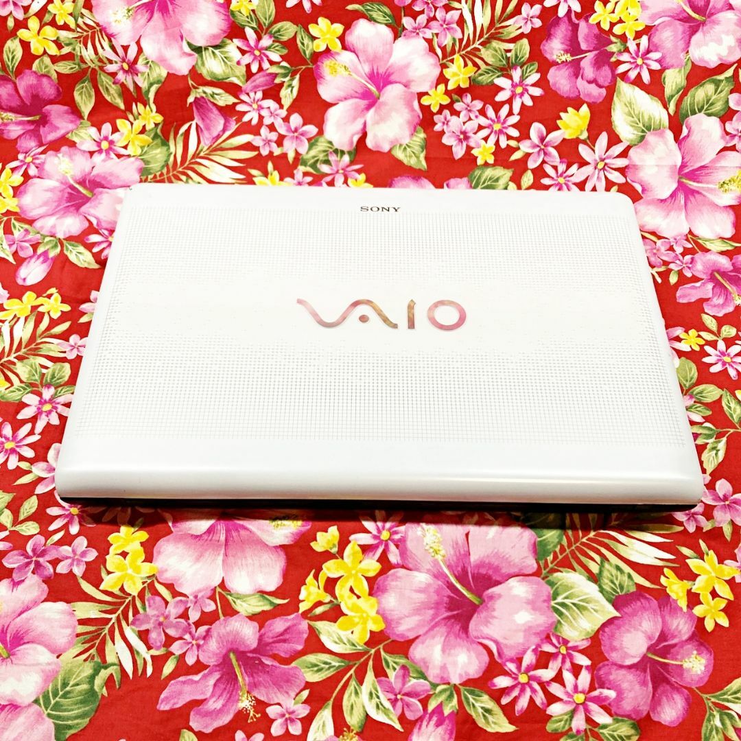 VAIO(バイオ)の8GB&SSDでサクサク快適動作✨オフィスカメラ付VAIOホワイトノートパソコン スマホ/家電/カメラのPC/タブレット(ノートPC)の商品写真