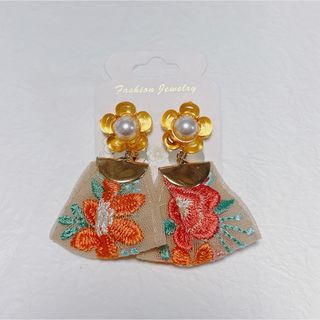 インド刺繍リボン ピアス イヤリング(ピアス)