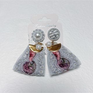 インド刺繍リボン ピアス イヤリング(ピアス)