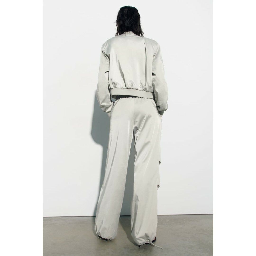 ZARA - ZARA サテン クロップド ボンバージャケット Lサイズ ZARA - ZARA サテン クロップド ボンバージャケット Lサイズ