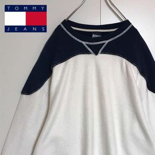 トミージーンズ(TOMMY JEANS)の【異素材】トミージーンズ 袖ワッペンロゴ入りフリーストレーナー　E1147(スウェット)