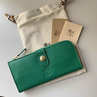 イルビゾンテ(IL BISONTE) 財布(レディース)（グリーン・カーキ/緑色系