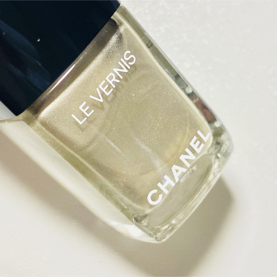 CHANEL(シャネル)のechan様御専用CHANEL ヴェルニ 532 CANOTIER ネイル コスメ/美容のネイル(マニキュア)の商品写真