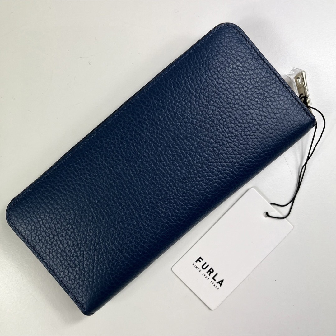 Furla(フルラ)の【新品】フルラ ラウンドジップ 長財布 現行　カメリア XL SLIMネイビー レディースのファッション小物(財布)の商品写真