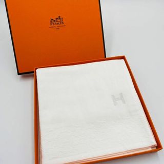 エルメス(Hermes)の美品 ★HERMES★ ハンドタオル Hロゴ 無地 綿 ホワイト 箱付き(タオル/バス用品)