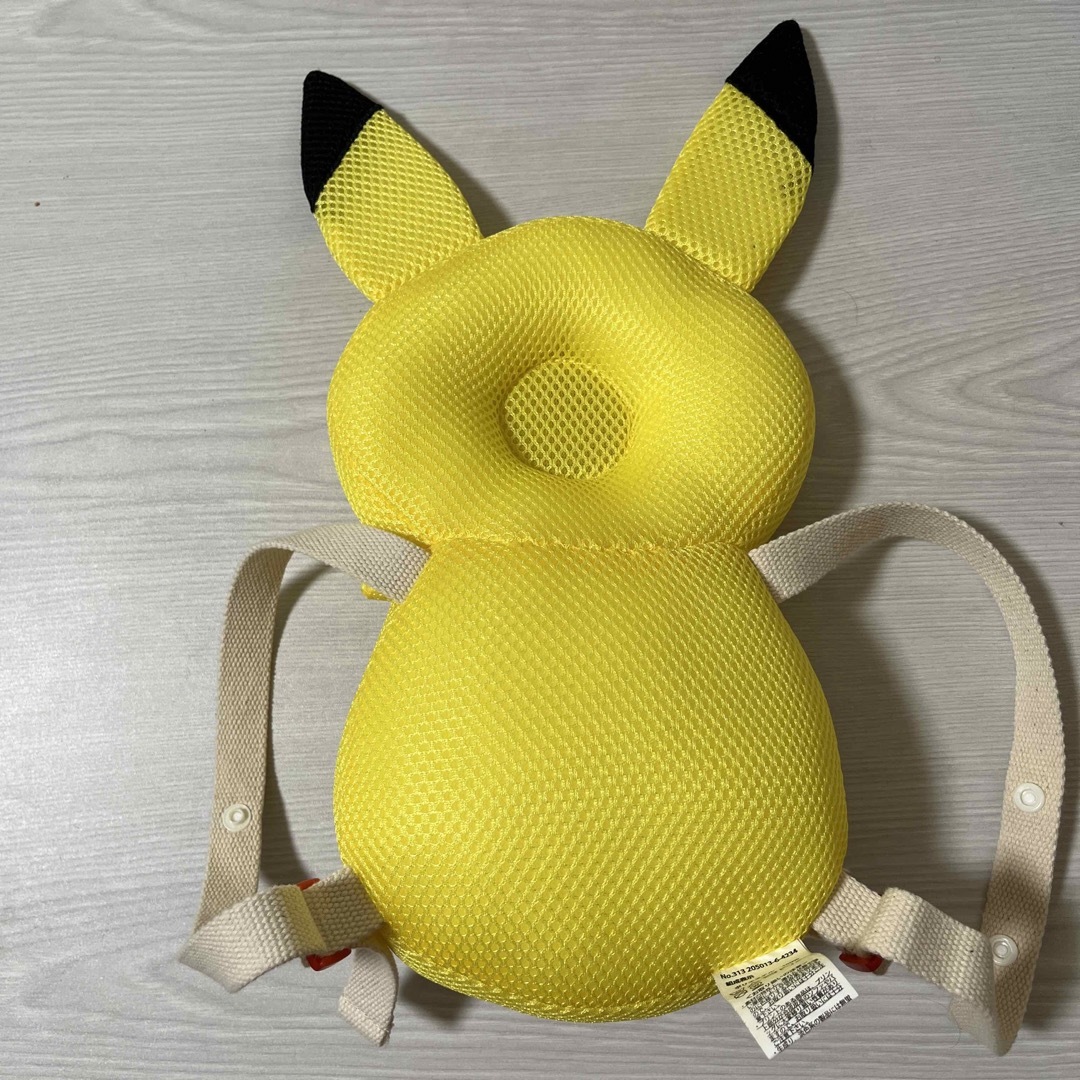 ポケモン(ポケモン)のモンポケ　ピカチュウ　よちよちリュック　ヘッドガード キッズ/ベビー/マタニティのこども用バッグ(リュックサック)の商品写真