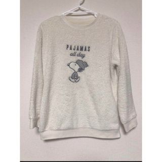 ユニクロ(UNIQLO)の『ユニクロ』（M）フリースパジャマ上 ピーナッツ スヌーピー もこもこ  部屋着(ルームウェア)