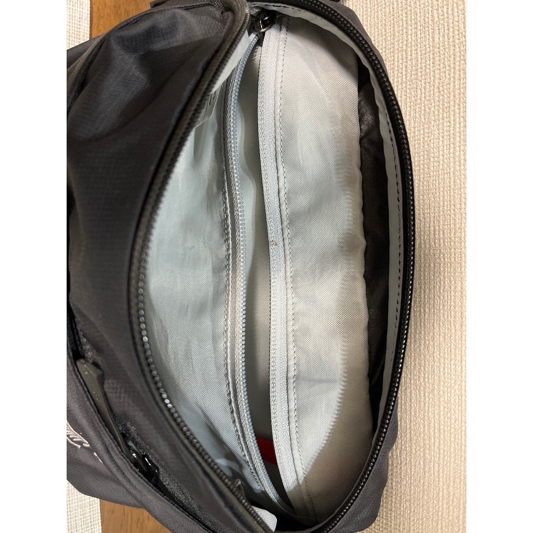 ARC'TERYX(アークテリクス)のアークテリクス Heliad 6L Crossbody bag スポーツ/アウトドアのアウトドア(その他)の商品写真