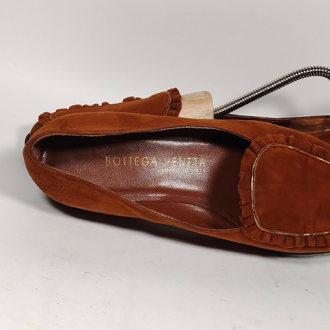 Bottega Veneta(ボッテガヴェネタ)の【Vintage】ボッテガヴェネタ ブラウン スエードローファー レディースの靴/シューズ(ローファー/革靴)の商品写真