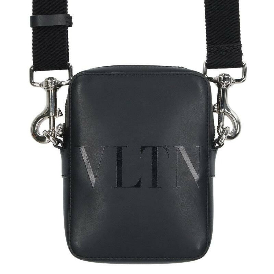 VALENTINO(ヴァレンティノ)のヴァレンチノ VLTNロゴレザーショルダーバッグ メンズ メンズのバッグ(ショルダーバッグ)の商品写真
