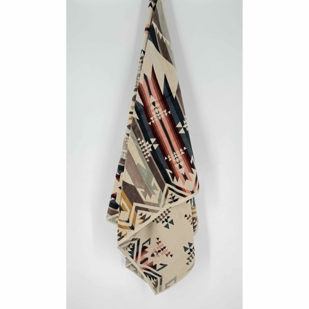 PENDLETON - 新品 ペンドルトン ホワイトサンド 大判タオル PENDLETON - 新品 ペンドルトン ホワイトサンド 大判タオル