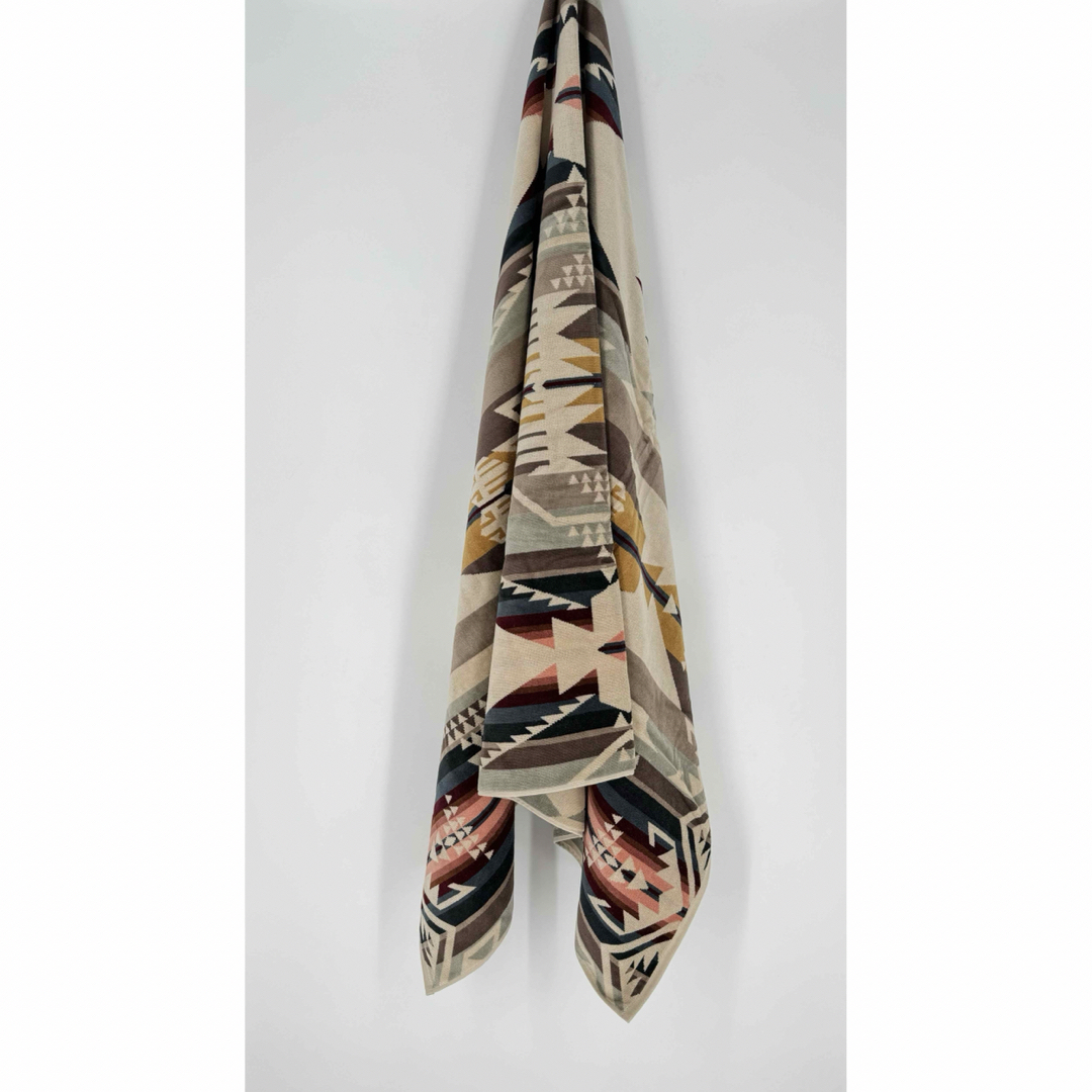 PENDLETON - 新品 ペンドルトン ホワイトサンド 大判タオル PENDLETON - 新品 ペンドルトン ホワイトサンド 大判タオル