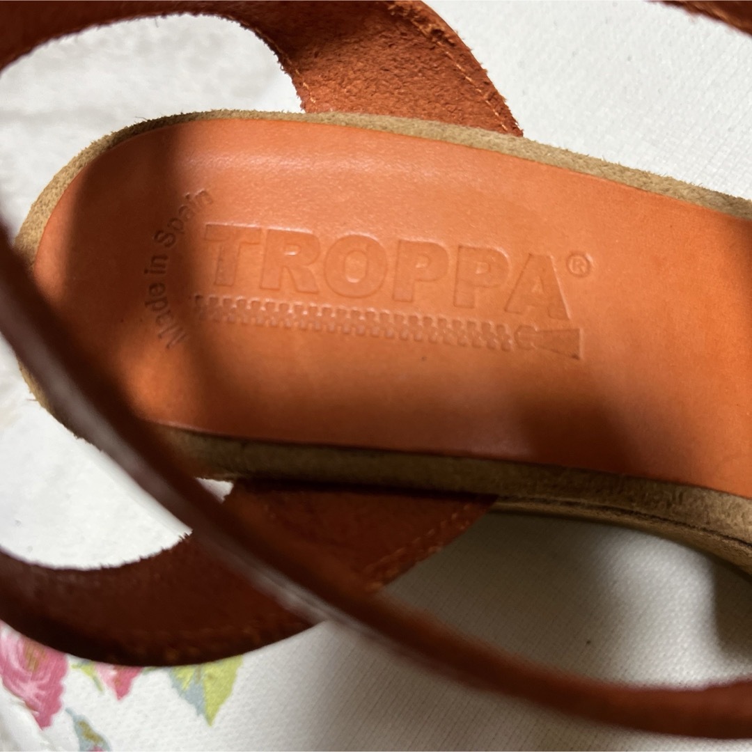 JOURNAL STANDARD(ジャーナルスタンダード)の春、夏先取り価格！TROPPA クロスサンダル レディース オレンジ 未使用品 レディースの靴/シューズ(サンダル)の商品写真