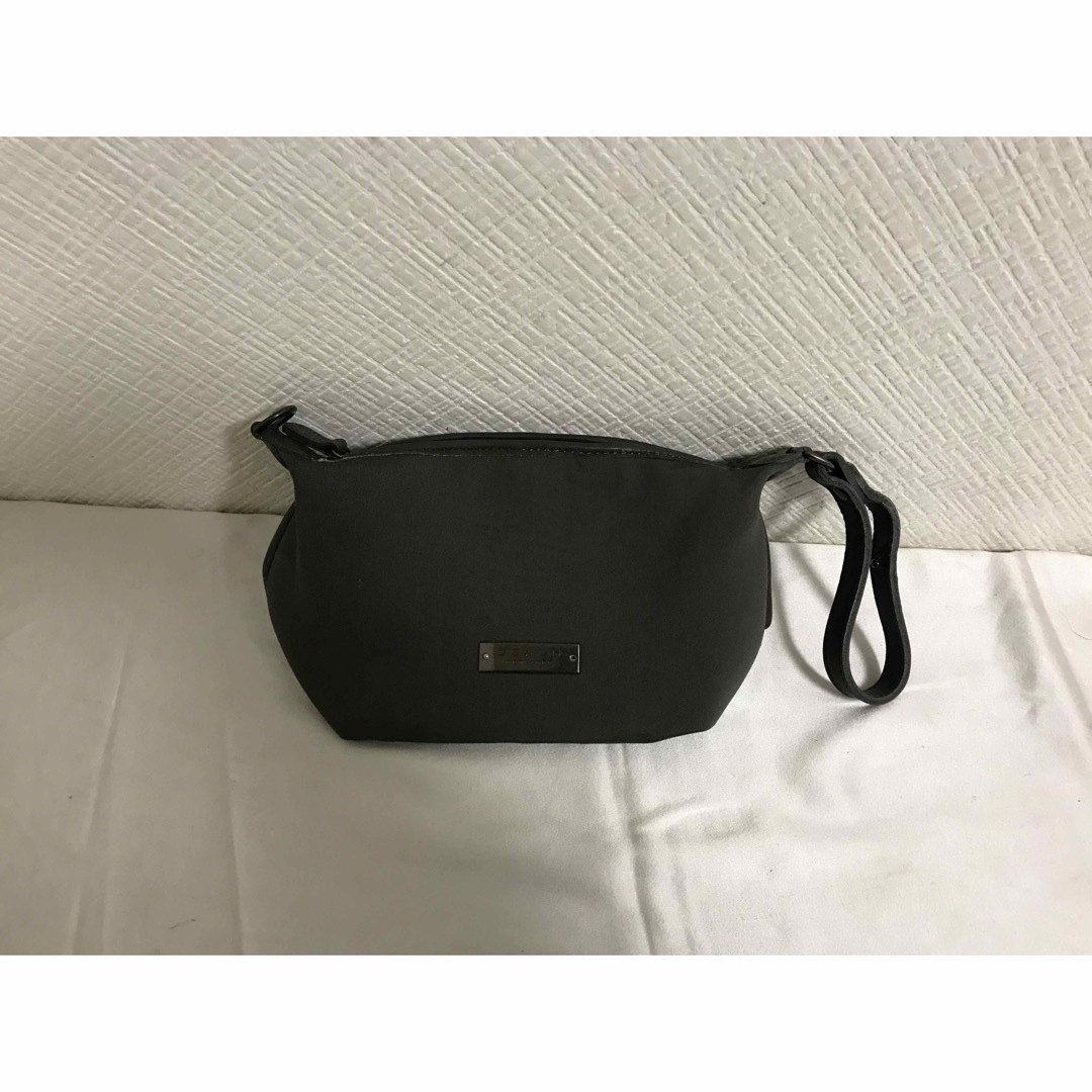 COACH(コーチ)の本物コーチCOACHアクセポーチバッグハンドクラッチバックグレー レディースのファッション小物(ポーチ)の商品写真