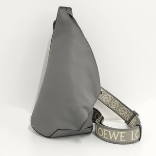 ロエベ(LOEWE)のLOEWE アントン スリング ショルダーバッグ レザー グレー(ショルダーバッグ)