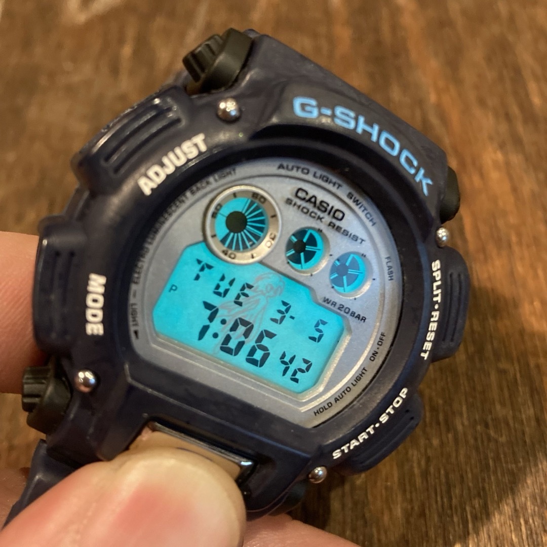 G-SHOCK(ジーショック)のCASIO Gショック DW-9000VT フェアリーチャーム 稼働品 妖精 メンズの時計(腕時計(デジタル))の商品写真