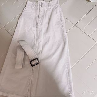 ジャスグリッティー(JUSGLITTY)のジャスグリッティ(ひざ丈スカート)