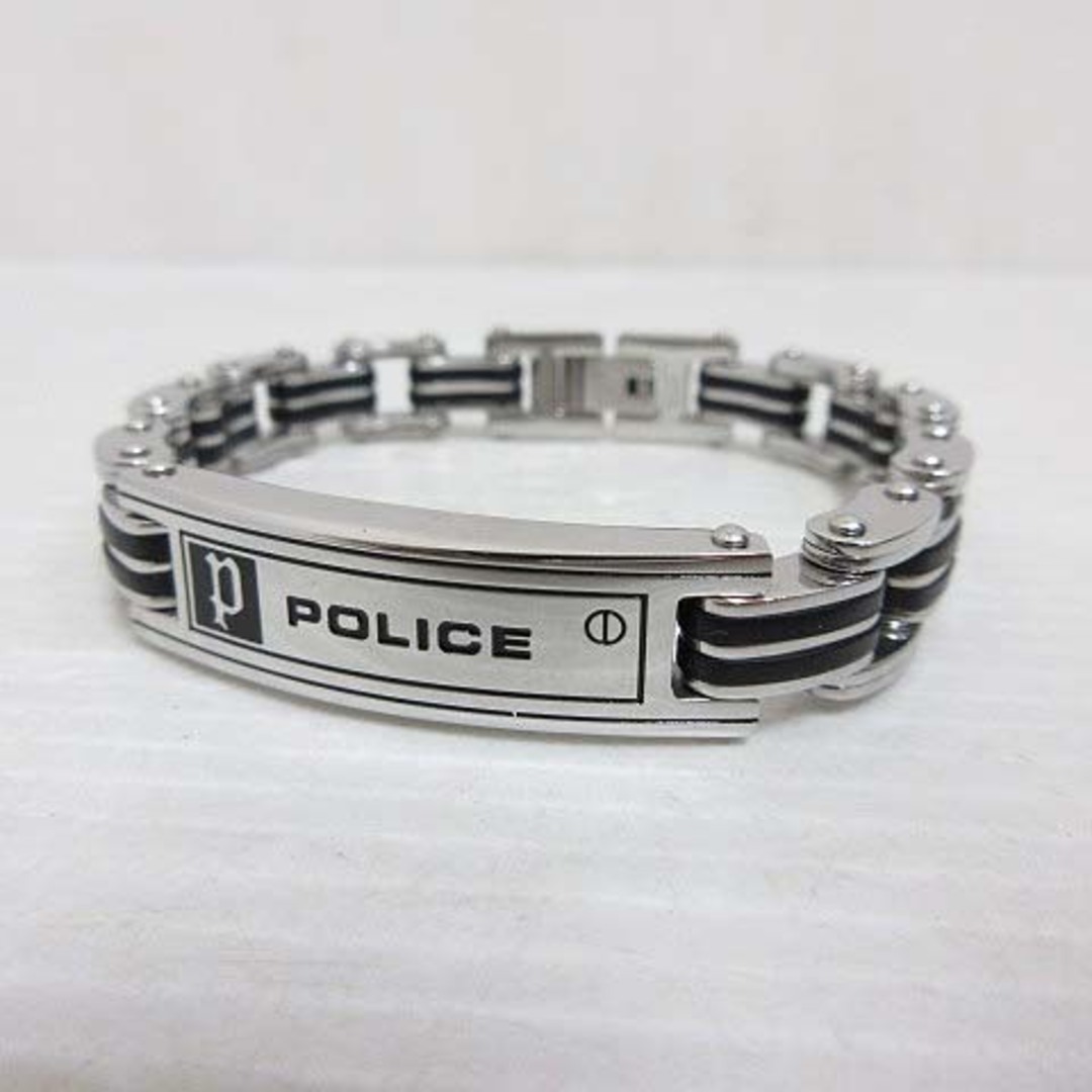 POLICE(ポリス)のポリス POLICE CARB ブレスレット バングル ロゴ シルバー ブラック メンズのアクセサリー(ブレスレット)の商品写真