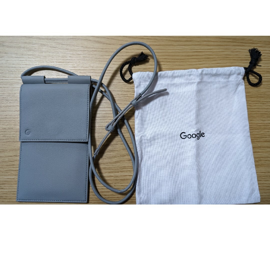 Google(グーグル)のGoogle純正ポーチ スマホ/家電/カメラのスマホアクセサリー(Androidケース)の商品写真