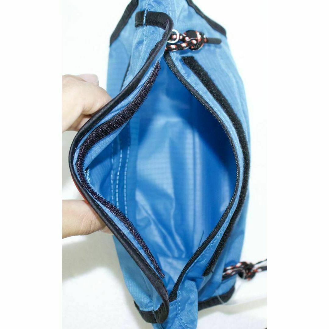 HUNTER(ハンター)の定価4400 新品 本物 HUNTER 青 ブルー ボディバッグ 2015 レディースのバッグ(ボディバッグ/ウエストポーチ)の商品写真